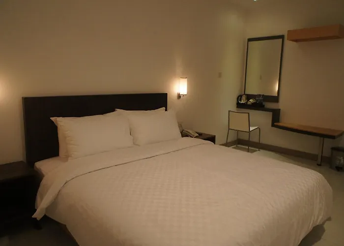 Hello Hotel Semarang